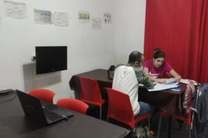 APOYO ESCOLAR Y UNIVERSITARIO