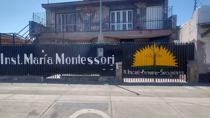 Asociacion Civil Instituto De Ense&ntilde;anza Primaria y Secundaria Mar&iacute;a Montessori