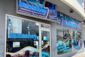 Bucea Hoy – Dive Today / Centro de Buceo