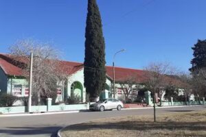 C.B. Anexo Colegio Secundario Juan Humberto Morán en Esc. 79