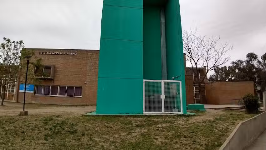 Centro educativo Canonigo Manuel Avelino Pi&ntilde;ero