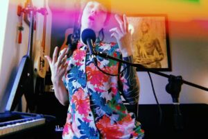 Clases de Canto | Yoga | Armonizaci&oacute;n y Relajaci&oacute;n con Cuencos Tibetanos Online| Presencial