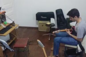 Clases de guitarra Online – Cesar Cirera