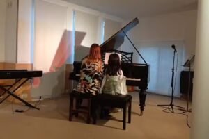 Clases de piano (Cristina Lining)