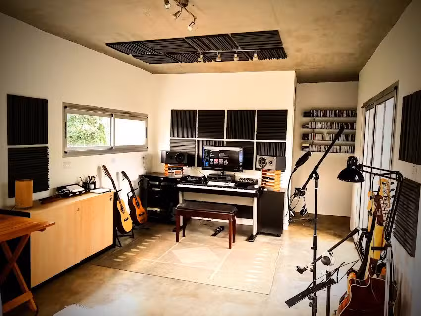 Clases de Piano y M&uacute;sica. Por Lucas Nikotian