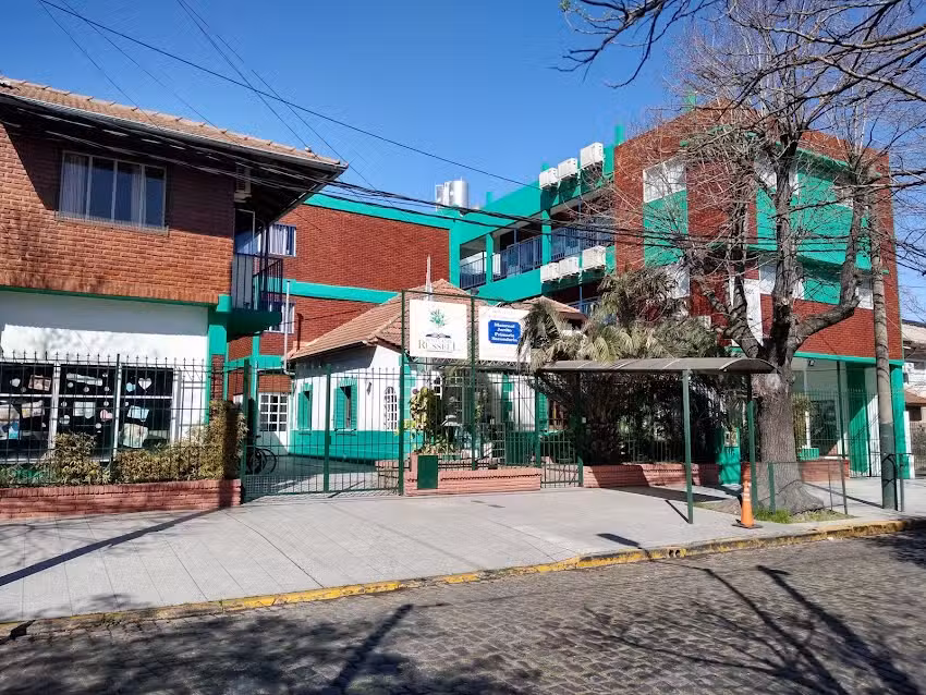 Colegio Bertrand Russell Jard&iacute;n, Primaria y Secundaria