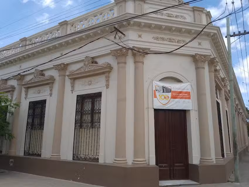 Colegio de la Sagrada Familia