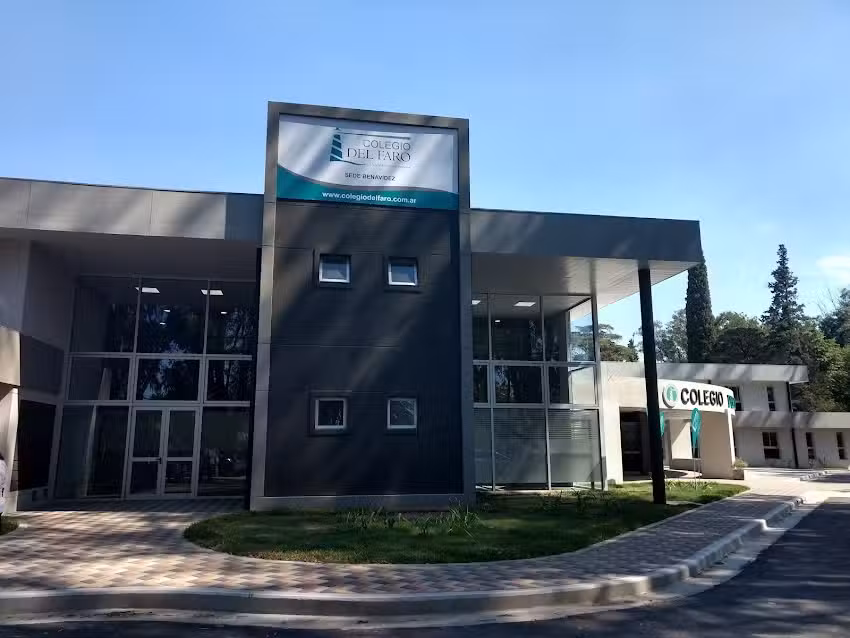 Colegio Del Faro, Sede Benav&iacute;dez