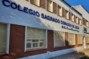 Colegio e Instituto Sagrado Coraz&oacute;n de Jes&uacute;s