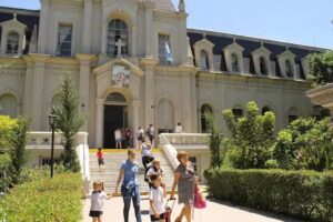 Colegio Fasta San Vicente de Pa&uacute;l