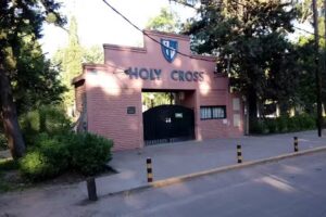 Colegio Holy Cross Varones