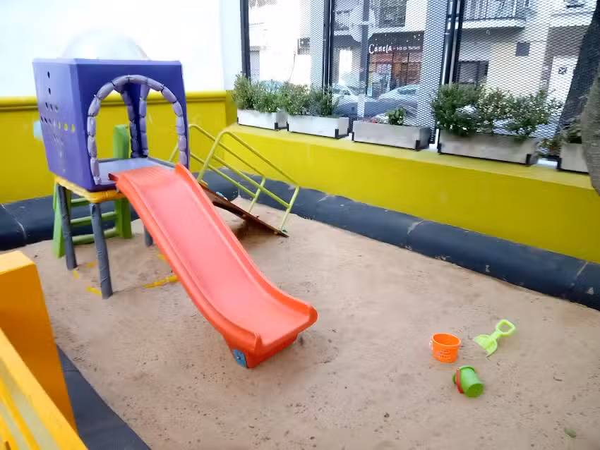 Colegio Logos&oacute;fico Gonz&aacute;lez Pecotche