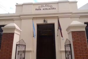 Colegio Maria Auxiliadora &ndash; Instituto Laura Vicu&ntilde;a