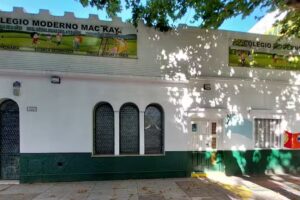 Colegio Moderno Ituzaing&oacute; Mac Kay