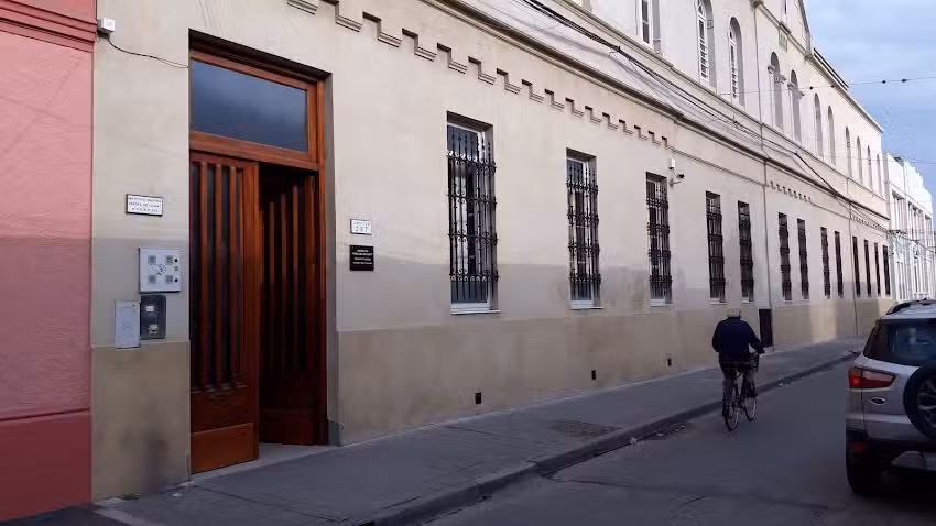 Colegio Nuestra Se&ntilde;ora de Luj&aacute;n &ndash; Hermanas Vicentinas