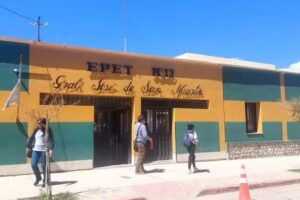 Colegio Polimodal N&deg;13 Gral San Mart&iacute;n