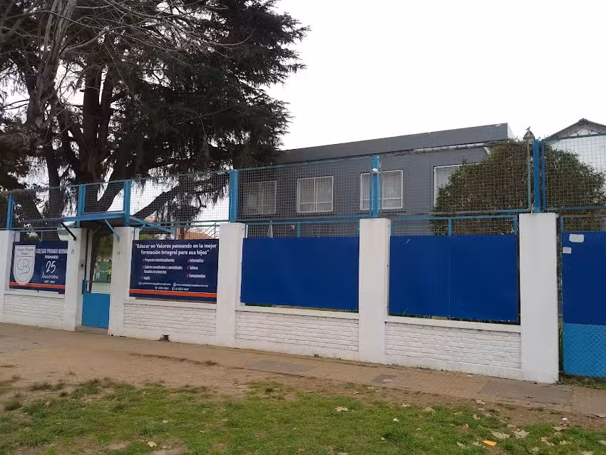 Colegio Privado Bernal