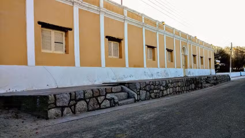 Colegio Provincial De Anjull&oacute;n