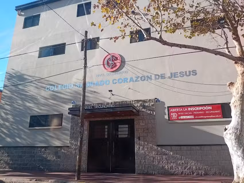 Colegio Sagrado Coraz&oacute;n de Jes&uacute;s Quilmes / Escuela Secundaria