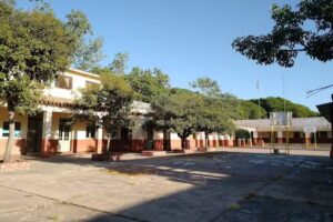 Colegio San Cayetano No. 8093