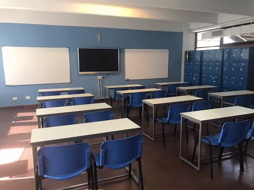 Colegio Santo Tom&aacute;s de Aquino &ndash; UCA &ndash; Colegiales