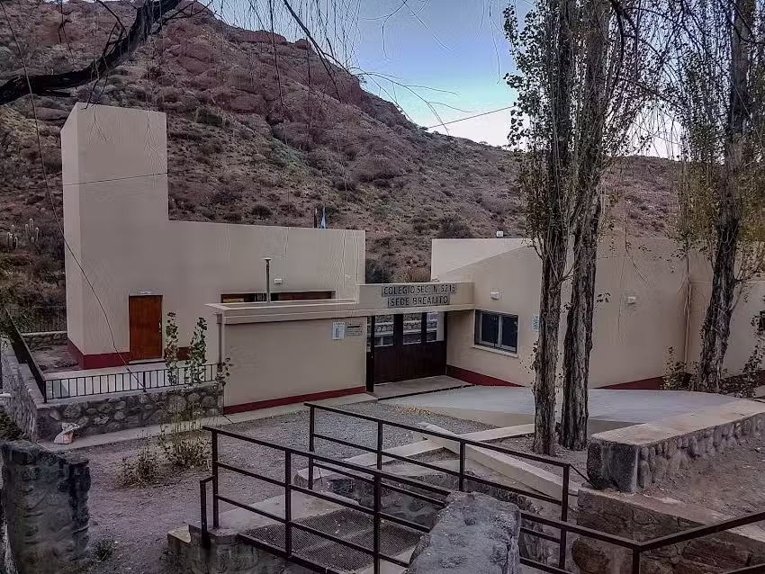 Colegio Sec. Sede Brealito N&deg; 5215