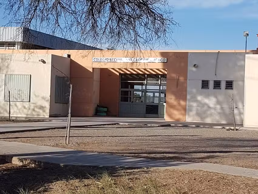 Colegio Secundario Cacique Angaco