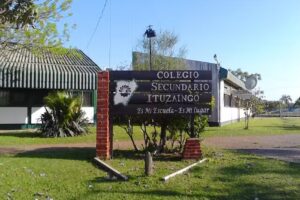 Colegio Secundario De Ituzaingo