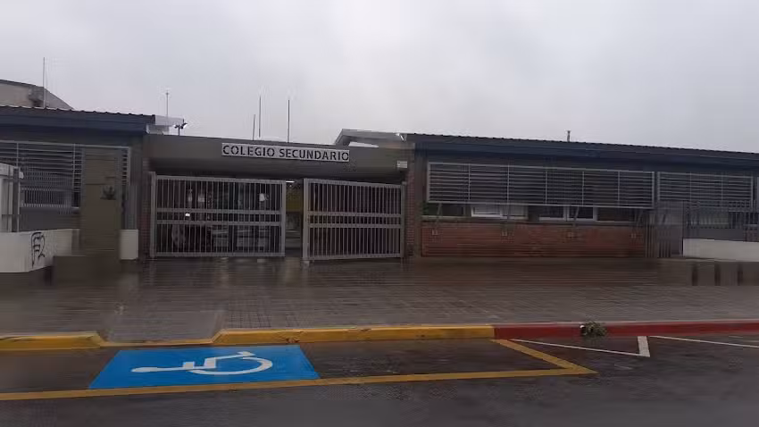 Colegio Secundario, Proyecto Escuelas i