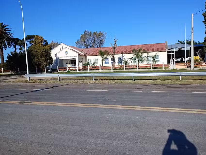 E.E.AT. N&deg;49 Crucero A.R.A. General Belgrano