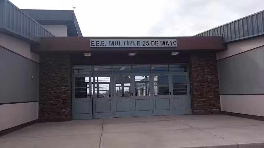 E.E.E. M&uacute;ltiple De 25 De Mayo