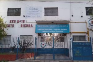 E.E.S. N&deg;15 &ldquo;Profesor Vicente Sierra&rdquo;