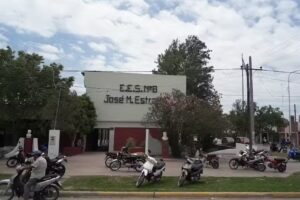 E.E.S. N&deg;8 &ldquo;Jos&eacute; M. Estrada&rdquo;