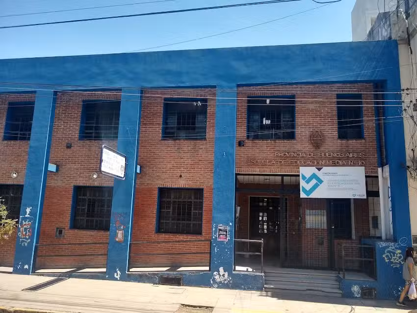 E. E. S. No. 10 &ldquo;H&eacute;roes de Malvinas&rdquo;