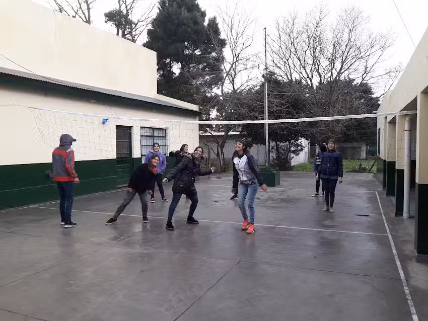 E.E.Secundaria N&deg;8