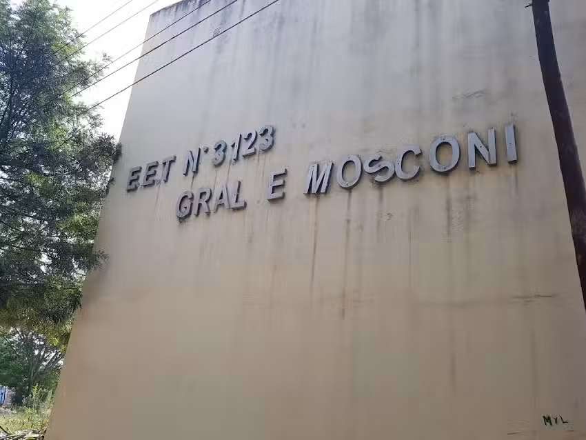 E. E. T. 3123 Gral Enrique Mosconi