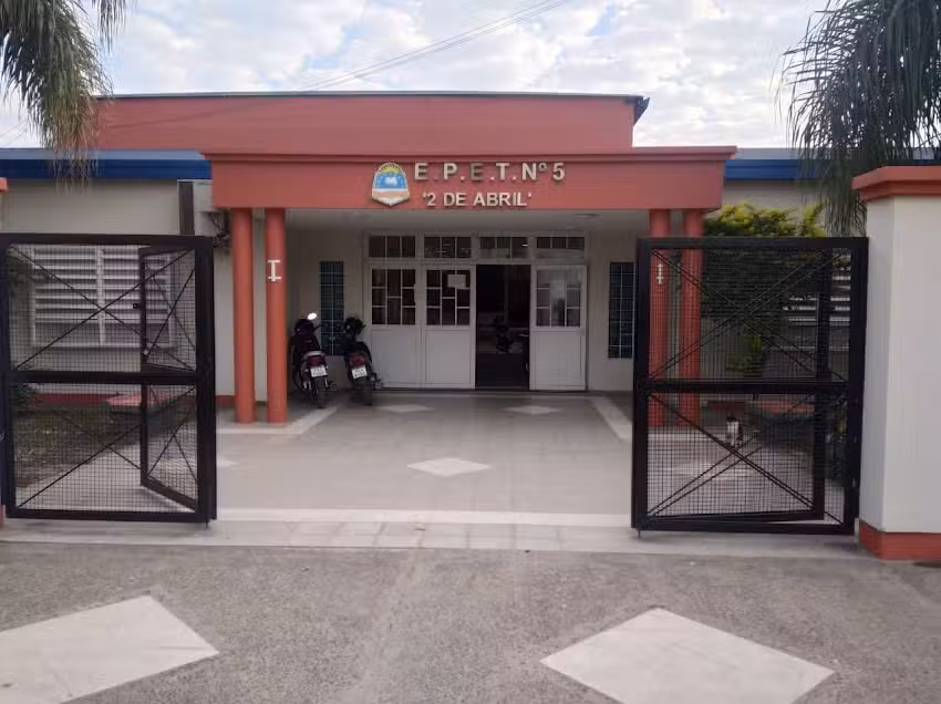 E.P.E.T. N&deg;5 &ldquo;2 de Abril&rdquo;
