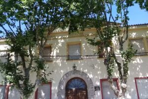 EES 22 Mariano Moreno &ndash; EES 24 Manuel Belgrano BARRIO MITRE