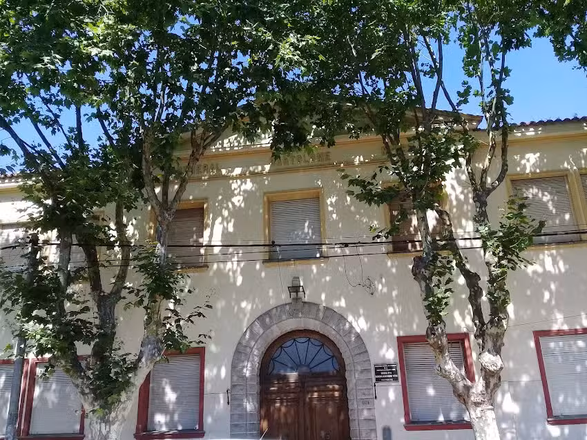 EES 22 Mariano Moreno &ndash; EES 24 Manuel Belgrano BARRIO MITRE