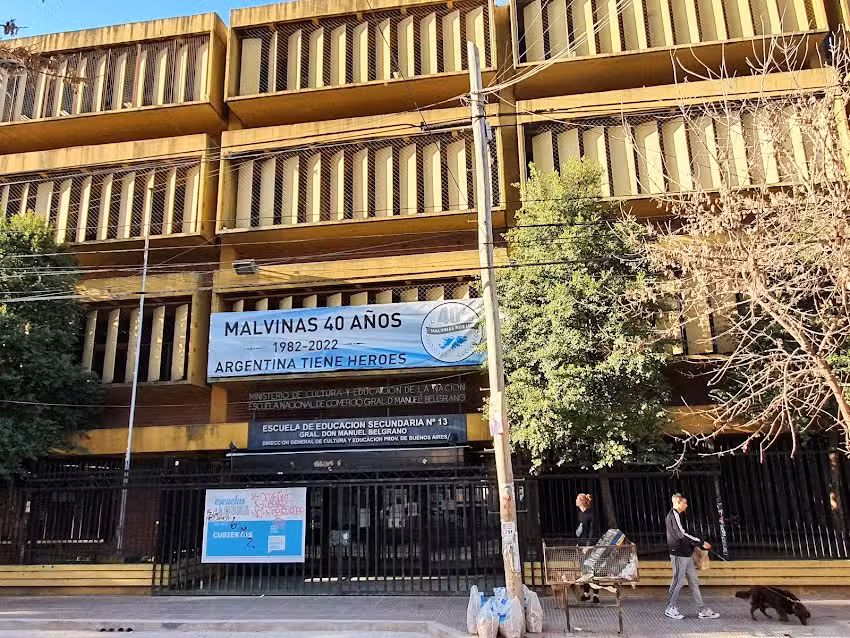 EES N&deg; 13: Manuel belgrano(ex Nacional de comercio N&deg;1)