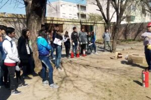 Esc. De Educaci&oacute;n Secundaria N&bull; 384 Dr. Albert B. Sabin