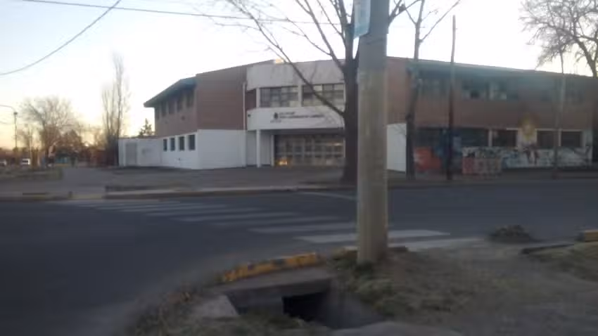 ESC. N.4-028 PAULA ALBARRACIN DE SARMIENTO