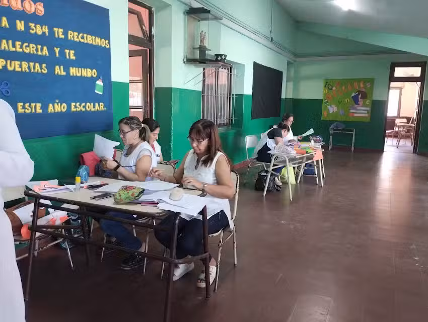 Esc. N&deg;384 Gob Jose Maria Del Campo