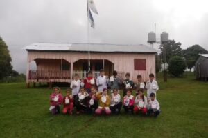 Esc. N&deg;964 &ldquo;Picada Diez&rdquo; Pozo Azul