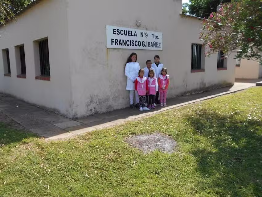 Esc.Teniente Iba&ntilde;ez N&deg;9