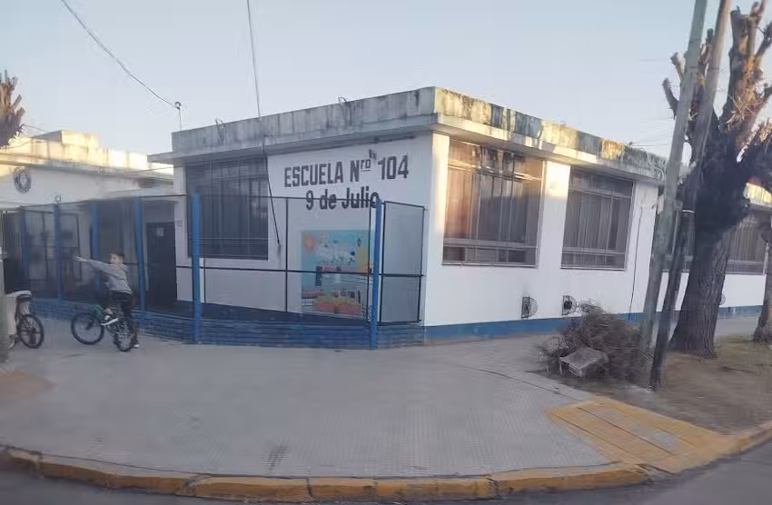 Escuela 104 &ldquo;9 de Julio&rdquo;
