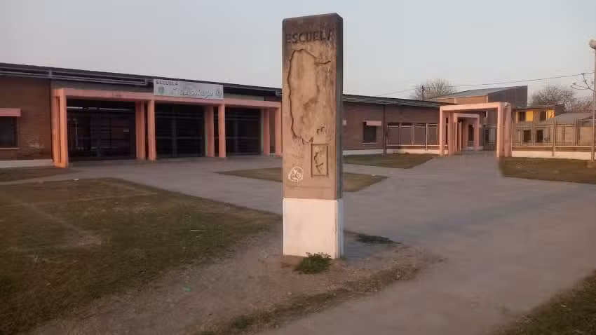 Escuela 1ero De Mayo 2