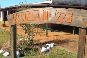 Escuela 223 Colonia El Para&iacute;so, Ap&oacute;stoles