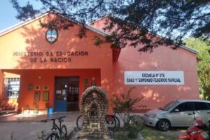 Escuela 318 Cabo 1&ordm; Edmundo Federico Marcial