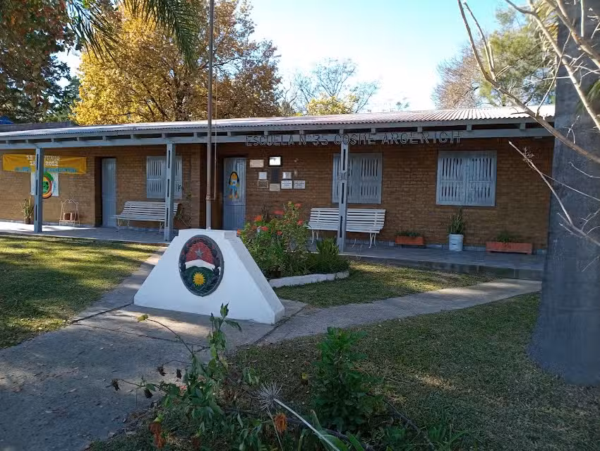 Escuela 35 Cosme Argerich &ndash; Aldea Grapschental